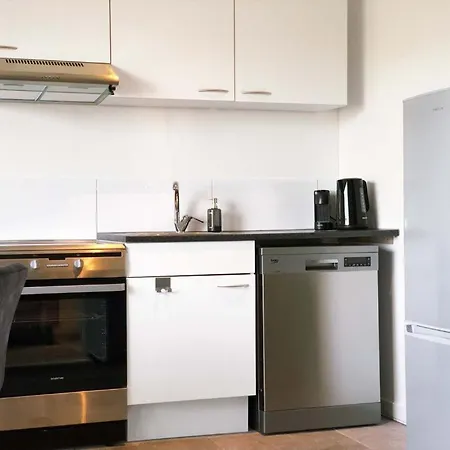 Apartment Ml *